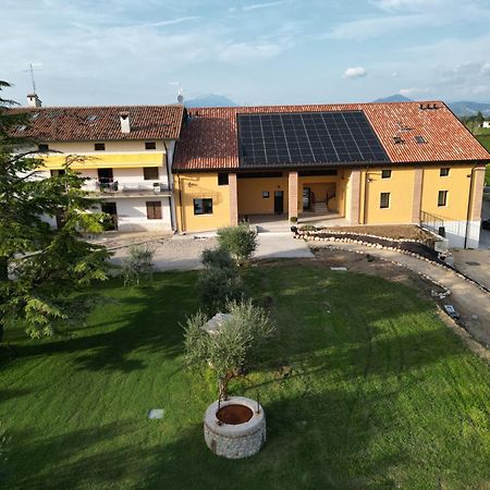 Agriturismo Corte Casa Erminia Colà Eksteriør billede
