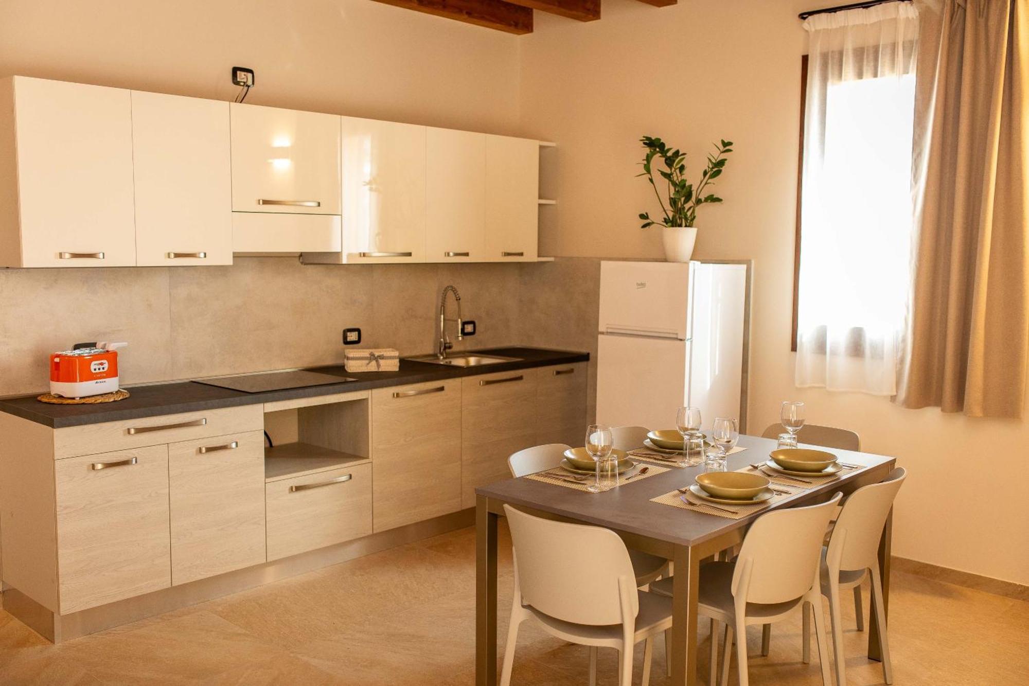 Agriturismo Corte Casa Erminia Colà Eksteriør billede