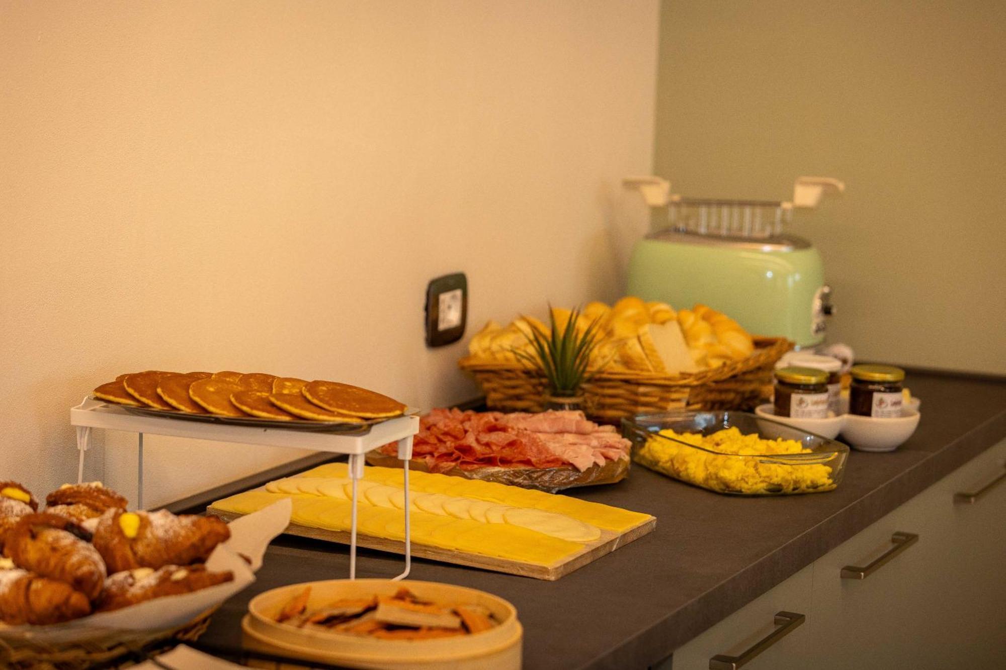 Agriturismo Corte Casa Erminia Colà Eksteriør billede